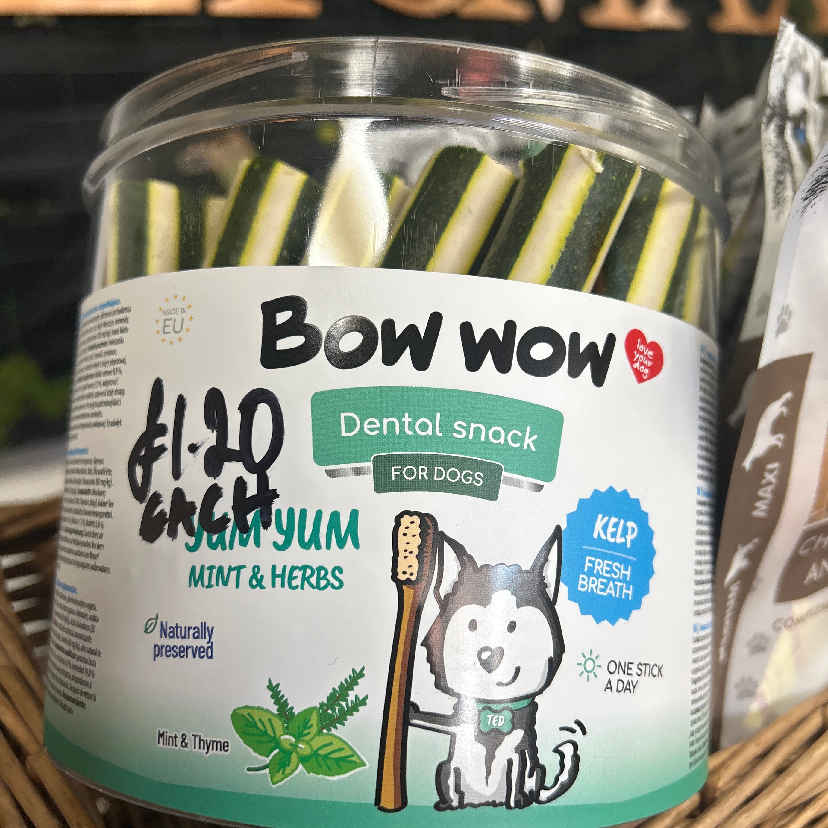 Bow wow Mint and Herb Dental Stick