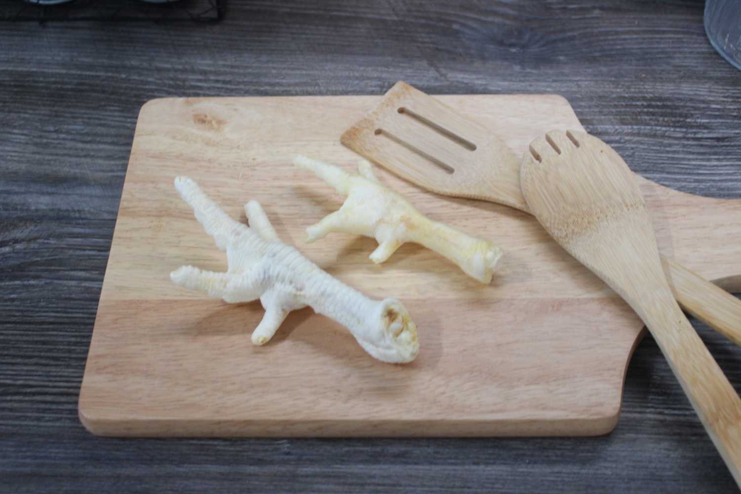 Chicken - Feet White